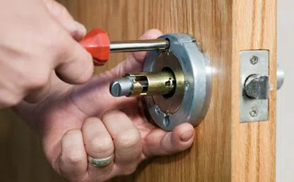 Security Locksmith Services Lawrence, MA 978-273-7305 Security Locksmith Services Lawrence, MA 978-273-7305 - 12-Expert-Locksmith