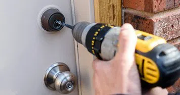 Security Locksmith Services Lawrence, MA 978-273-7305 - 13-Key-Broke-In-Lock